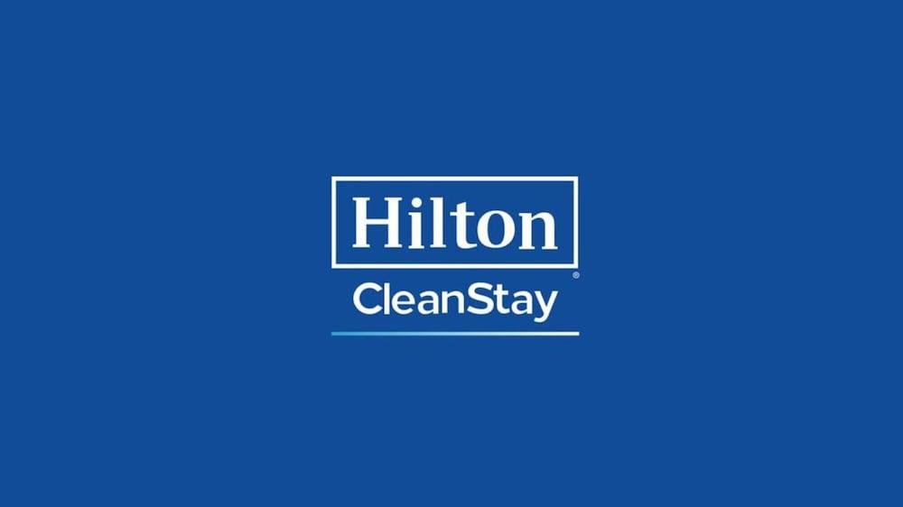 Hampton Inn West Springfield Buitenkant foto