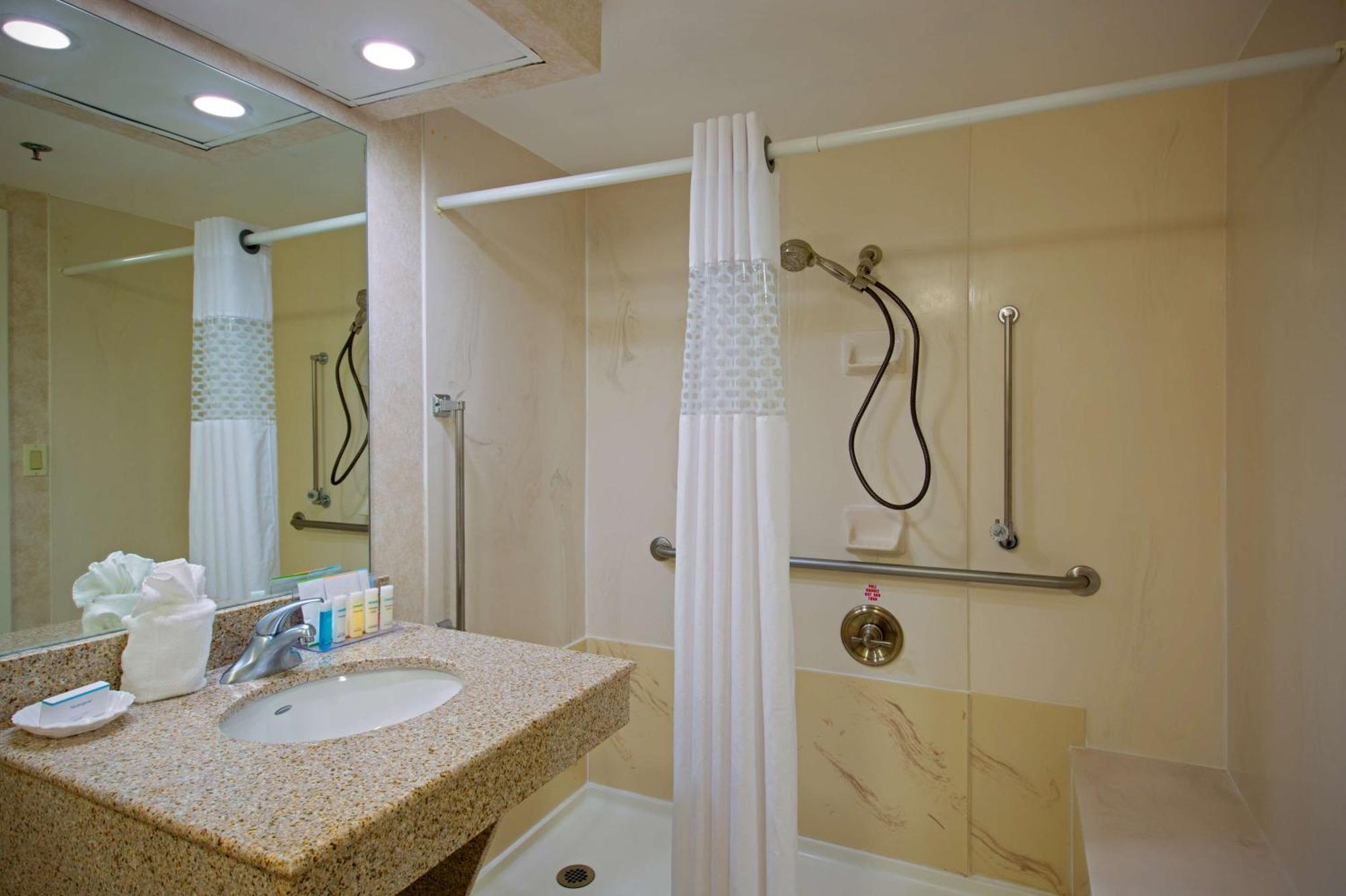 Hampton Inn West Springfield Buitenkant foto