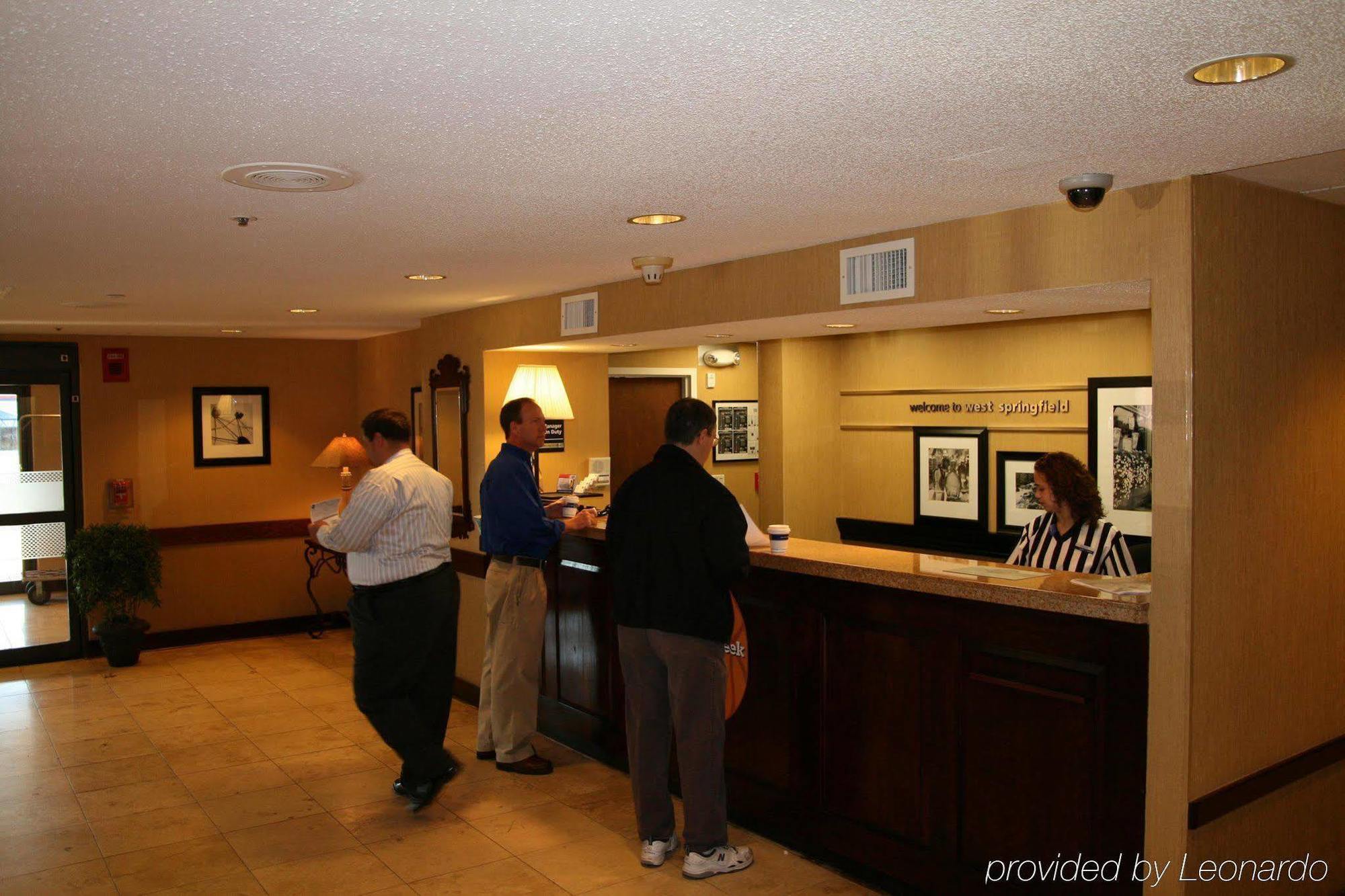 Hampton Inn West Springfield Interieur foto